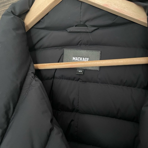 Women’s mackage “Greta” light down puffer with belt - Picture 5 of 5